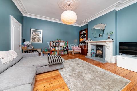 69a Grovelands Road, London, N13 4RJ