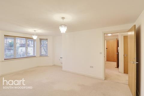 24 Alveston Square, London, E18 1AQ
