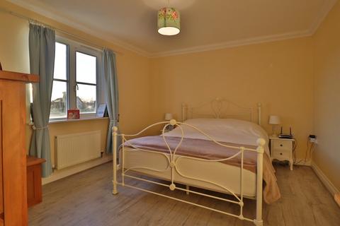 2 Crown Close, Dickleburgh, Diss, IP21 4NA