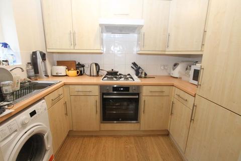 2 bedroom apartment to rent, Salthouse Road, Clevedon