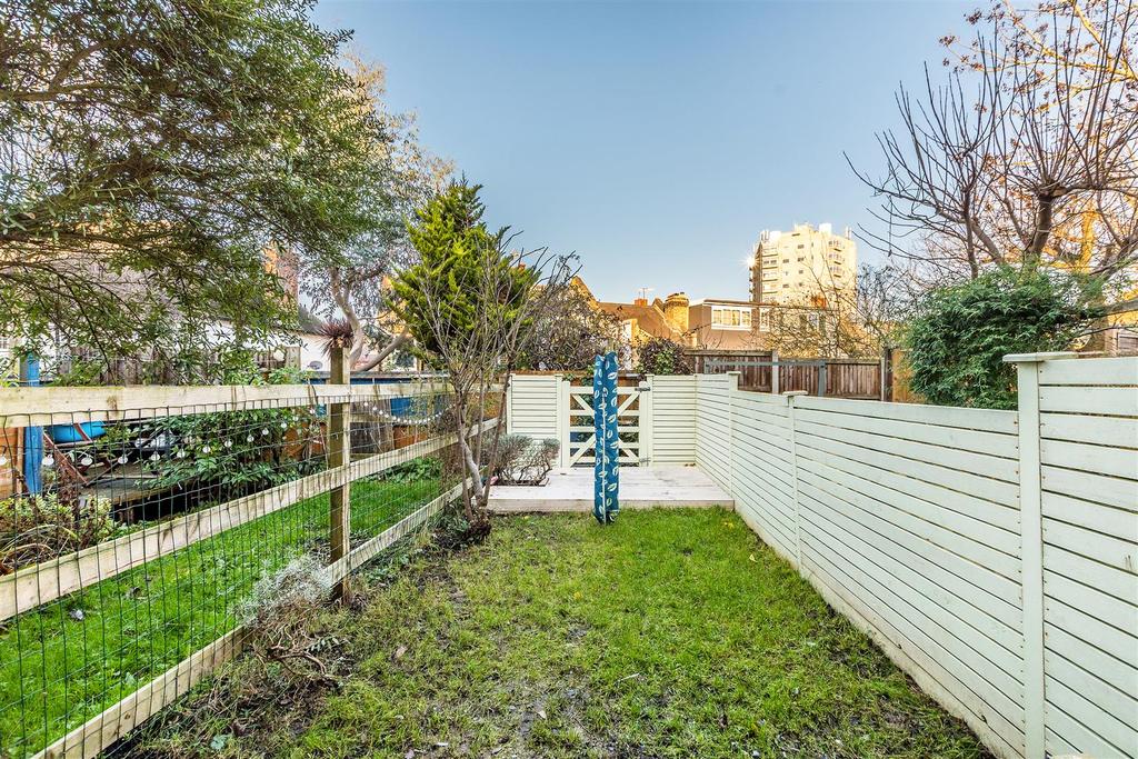 157 Gipsy Road-9.JPG