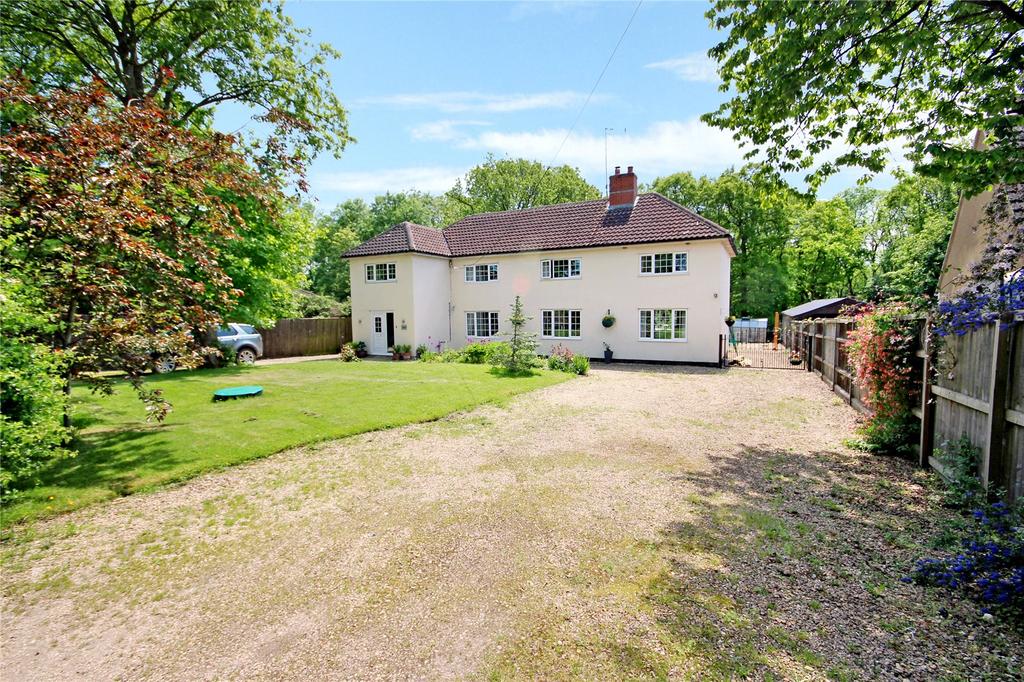 Brinkworth Road, Royal Wootton Bassett, SN4 5 bed detached house £755,000