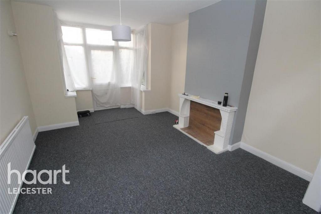 Ravenhurst Road, Braunstone Town, Leicester 3 bed semidetached house