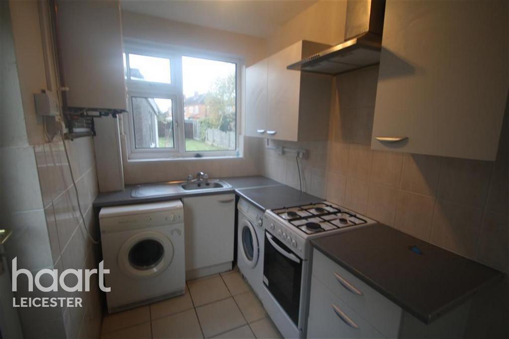Ravenhurst Road, Braunstone Town, Leicester 3 bed semidetached house
