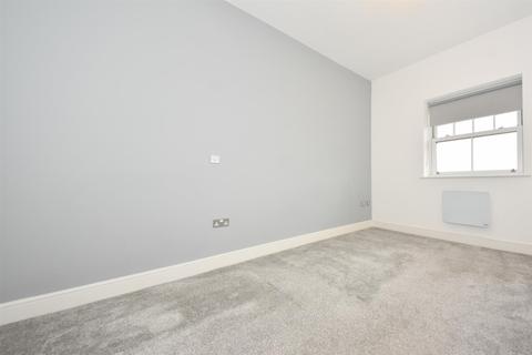 28 Alder Meadow, Warwick, CV34 6JY