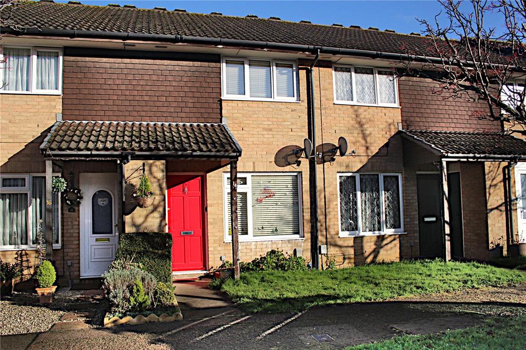 Forresters Drive, Welwyn Garden City, Hertfordshire 2 bed terraced house £310,000