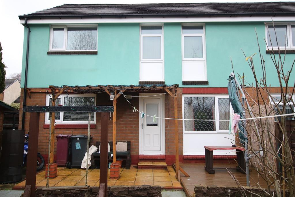 Beatrice Place, Blackburn, Lancashire, BB2 3UD 1 bed ground floor flat