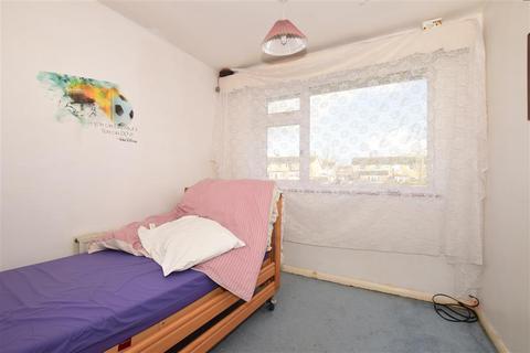 38 Bathurst Road, Staplehurst, Tonbridge, TN12 0LQ
