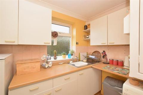 41 Ash Grove, Bognor Regis, PO22 9JT