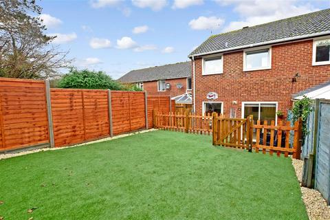 83 Drake Close, Horsham, RH12 5UD