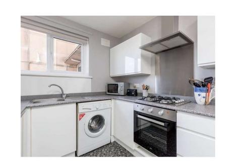 2 bedroom flat to rent, Saughton Avenue, Gorgie, Edinburgh, EH11