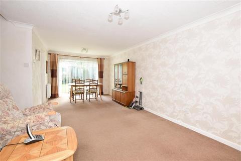 37 Deacon Way, Woodford Green, IG8 8DF
