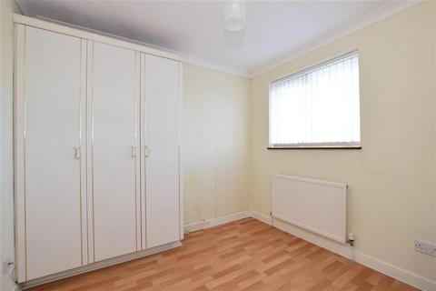 37 Deacon Way, Woodford Green, IG8 8DF