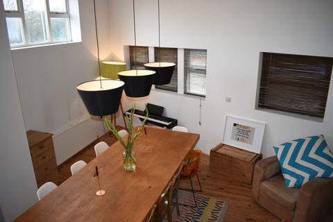 12 Lower Edge Road, Brighouse, HD6 3NT
