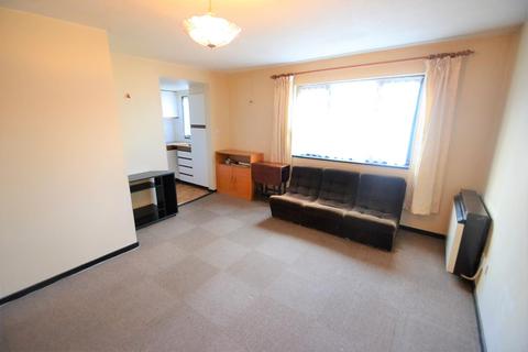 15 Deerhurst Close, Feltham, TW13 7HU