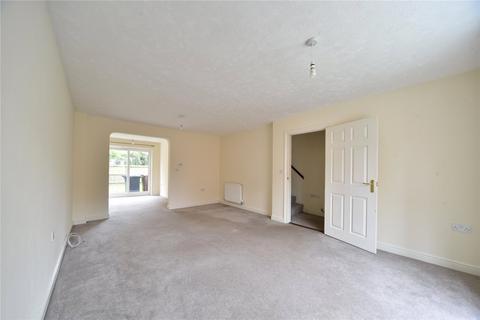 3 bedroom detached house to rent, Linden Walk, Beck Row, Bury St. Edmunds, Suffolk, IP28