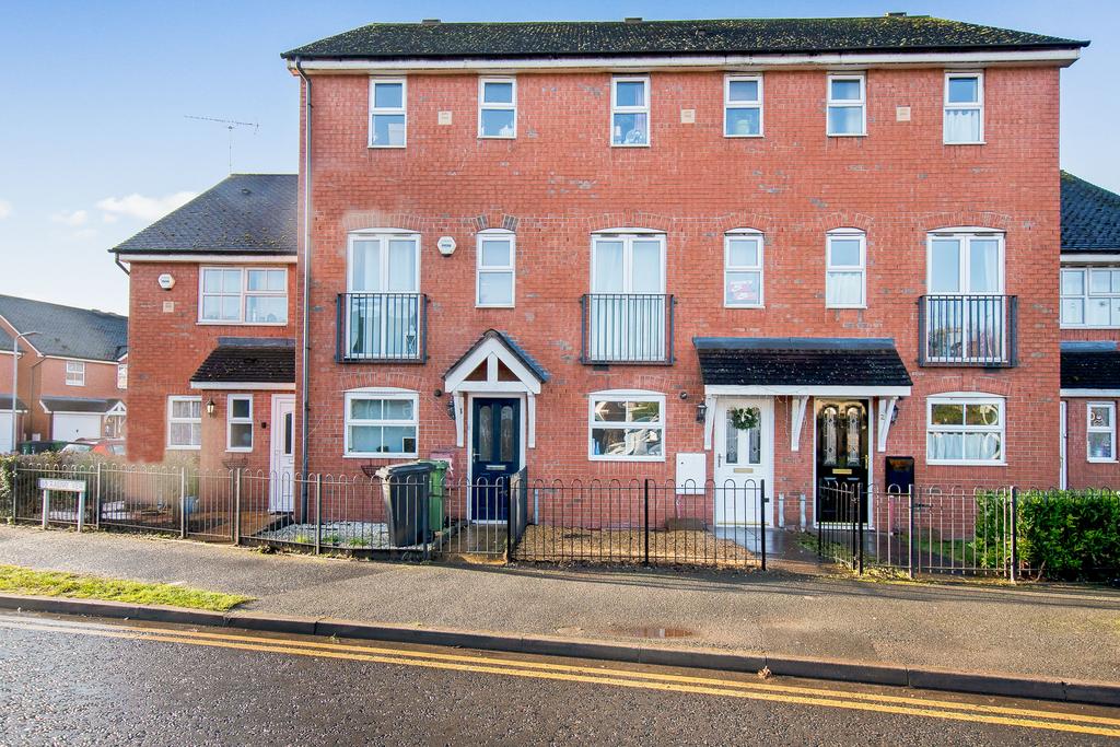 Barrs Court Road, Hereford HR1 3 bed terraced house for sale £200,000