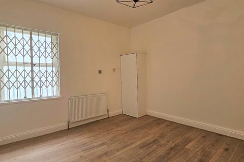 2 bedroom apartment for sale, Sylvester Path, London, Hackney