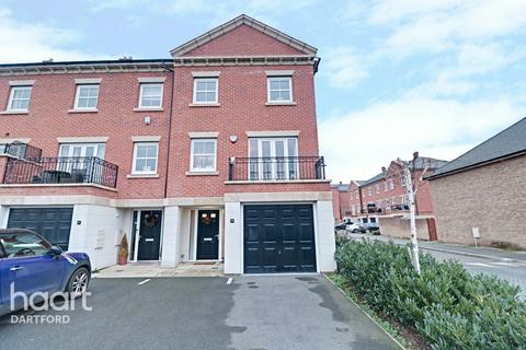 58 Rainbow Road, Erith, DA8 2ED