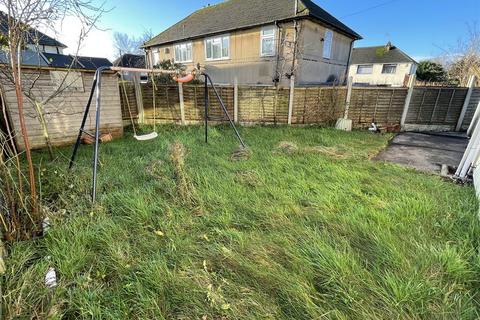 6 Fir Tree Gardens, Leeds, LS17 7EQ