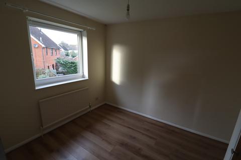 3 bedroom semi-detached house to rent, Manor Road, Martlesham Heath, IP5