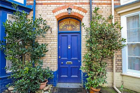 16 Gilbert Grove, Ilfracombe, EX34 9BG