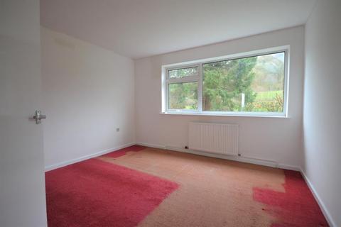 14a Dursley Road, Woodfield, Dursley, GL11 6PP