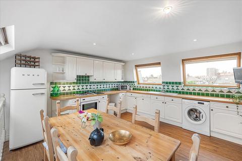 2 bedroom apartment to rent, Inglethorpe Street , London, SW6