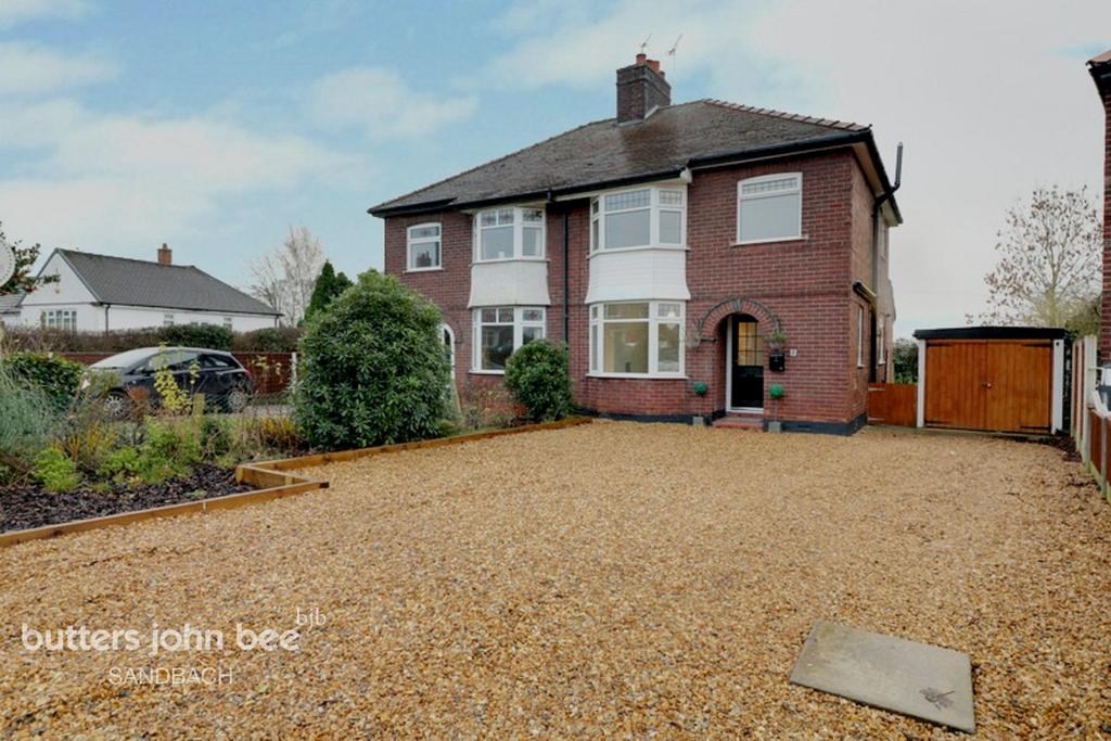 Park Lane, Sandbach 3 bed semidetached house £300,000