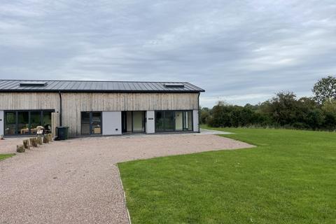 2 bedroom barn conversion to rent, Pumphouse Lane, Hanbury, Droitwich