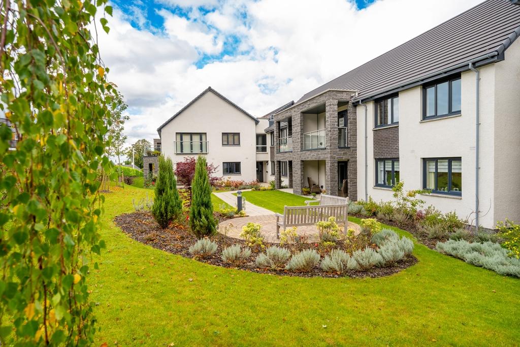 Property04, at Ashbrae Crookfur Road G77 2 bed retirement property £