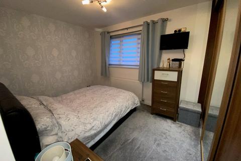 2 Elsham Close, Bramley, Rotherham, S66 3XZ