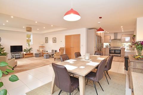 2 Beech Close, Harrogate, HG2 0FE