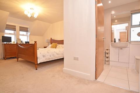2 Beech Close, Harrogate, HG2 0FE