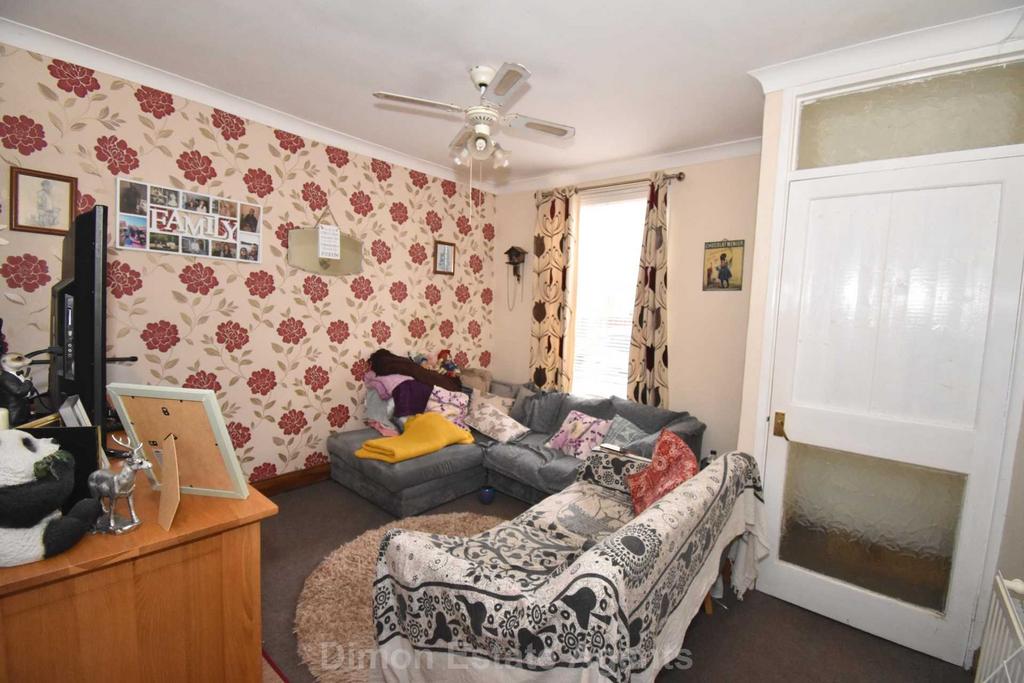 Queens Road, Gosport 3 bed terraced house for sale £239,995