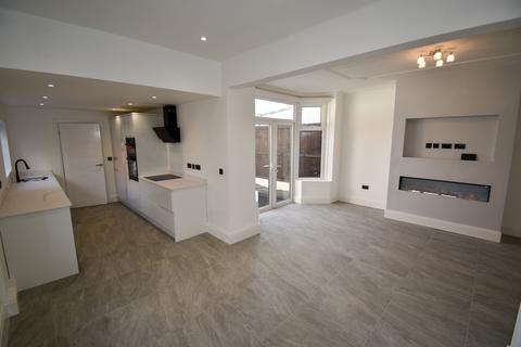92 Cornwall Avenue, Blackpool, FY2 9QW
