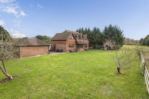 3 bedroom equestrian property for sale - Cocksure Lane, Sidcup