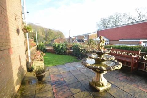 2 The Hannants, Neath, SA10 7DE