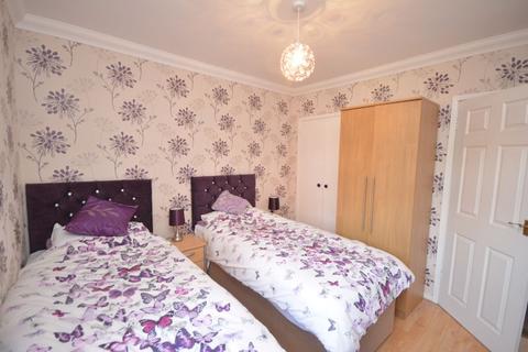 2 The Hannants, Neath, SA10 7DE