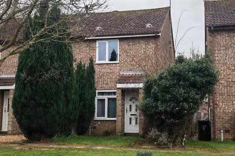 2 bedroom end of terrace house to rent, Ickworth Close, South Wootton