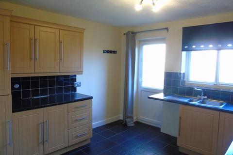 2 bedroom end of terrace house to rent, Ickworth Close, South Wootton