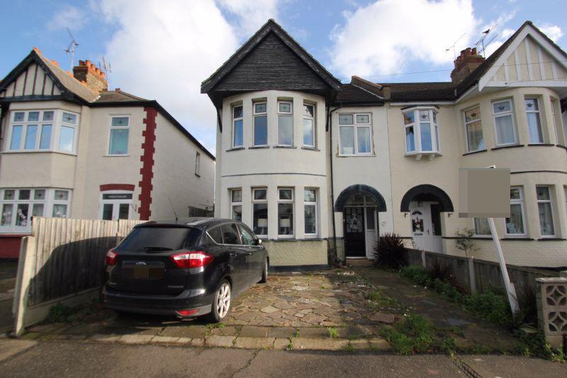 Victoria Road, SouthendOnSea 4 bed semidetached house £400,000