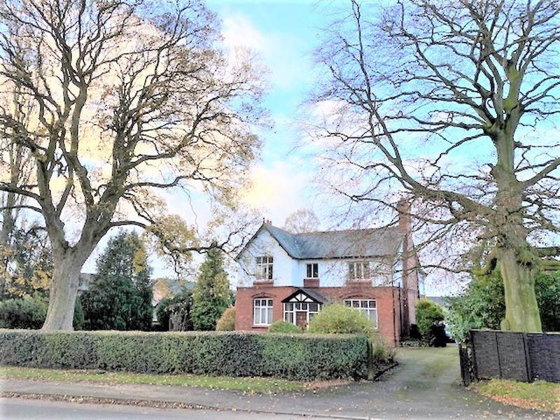 44 Chester Road, Whitchurch 4 bed detached house £550,000