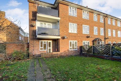 26 Galey Green, South Ockendon, RM15 5BP