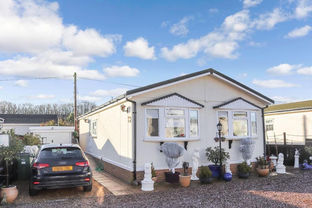 Hinckley Road, Sapcote, 2 bed park home £129,950