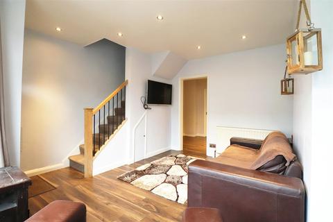 5 Sunland Avenue, Bexleyheath, DA6 8LP