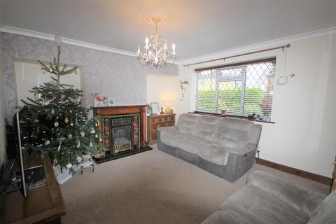 66 The Birches, Cheadle, Stoke-on-trent, ST10 1EJ