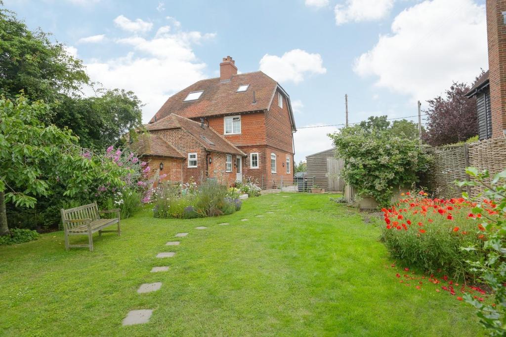 Staple Street, Hernhill, Faversham 3 bed semidetached house £400,000