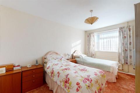57 Barton Road, Canterbury, CT1 1YH