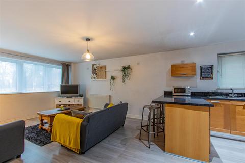 2, Lock Keepers Court Blackweir Terrace, Cardiff, CF10 3EZ